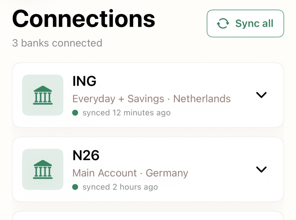 The Pocket Pivot connections screen listing several connected banks.